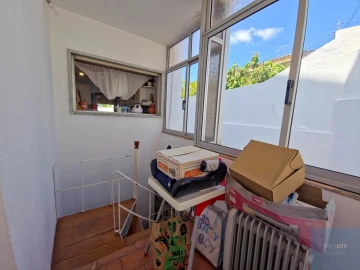 Apartamento T2 para Venda em Carcavelos e Parede