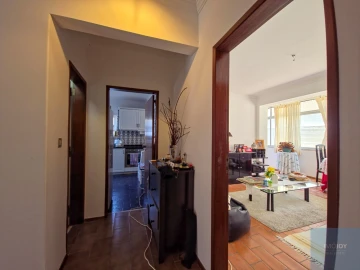 Apartamento T2 para Venda em Carcavelos e Parede