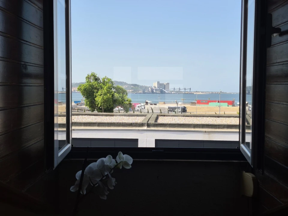 Apartamento T3 para Venda em Algés, Linda-A-Velha e Cruz Quebrada-Dafundo Foto 7