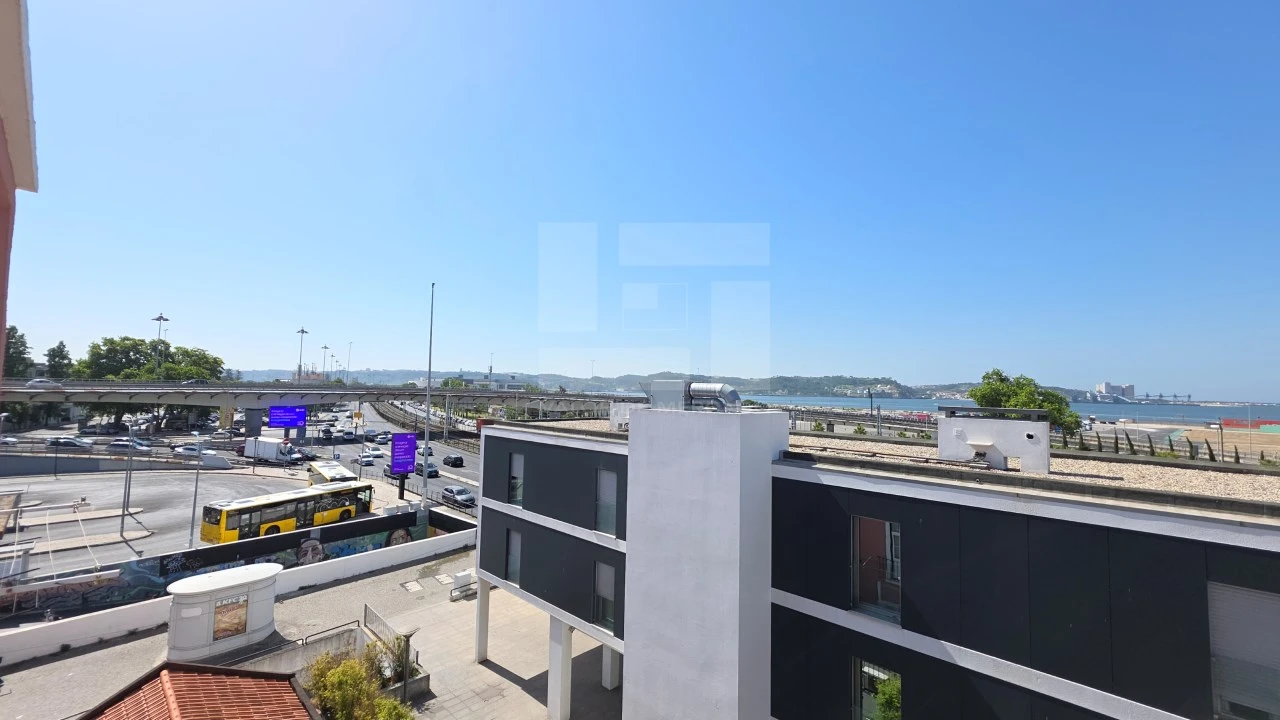 Apartamento T3 para Venda em Algés, Linda-A-Velha e Cruz Quebrada-Dafundo Foto 20