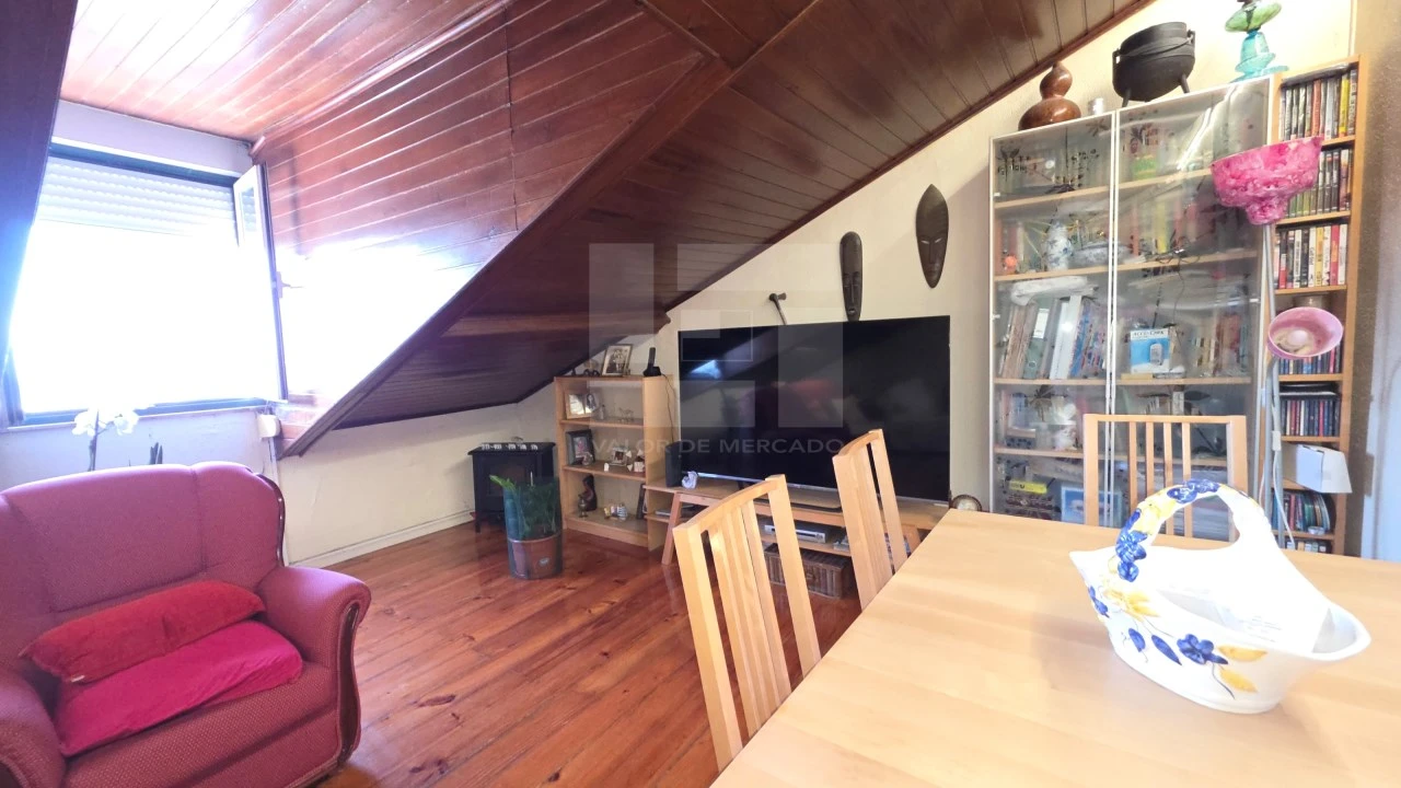 Apartamento T3 para Venda em Algés, Linda-A-Velha e Cruz Quebrada-Dafundo Foto 4