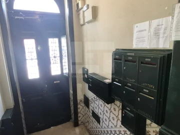 Apartamento T3 para Venda em Algés, Linda-A-Velha e Cruz Quebrada-Dafundo