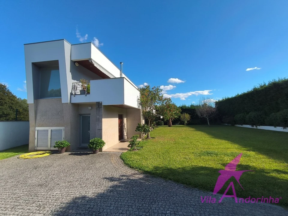 Moradia T3 para Venda em Vila Nova de Anha Foto 2