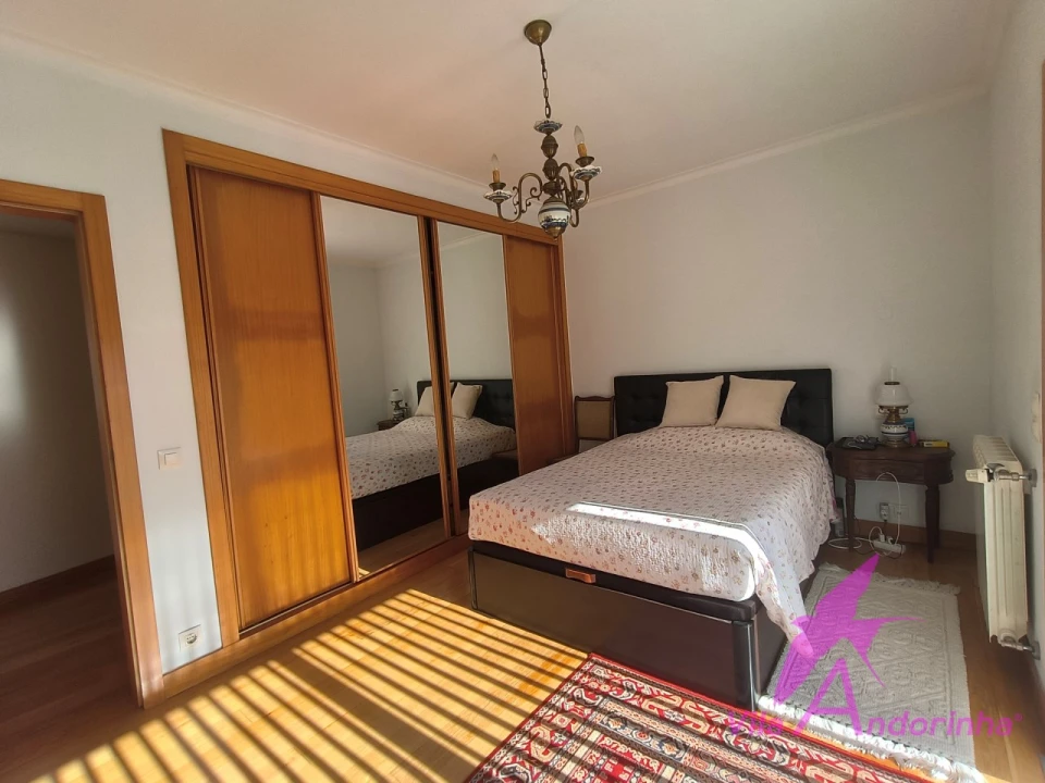 Moradia T3 para Venda em Vila Nova de Anha Foto 17