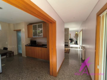 Moradia T3 para Venda em Vila Nova de Anha