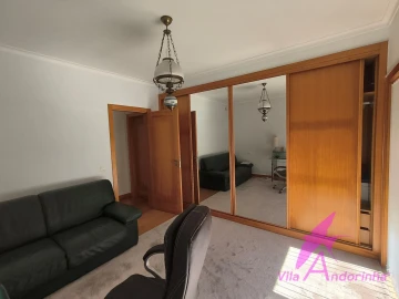 Moradia T3 para Venda em Vila Nova de Anha