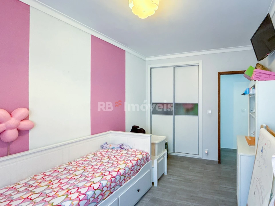 Moradia T2 para Venda em Olaia e Paço Foto 9