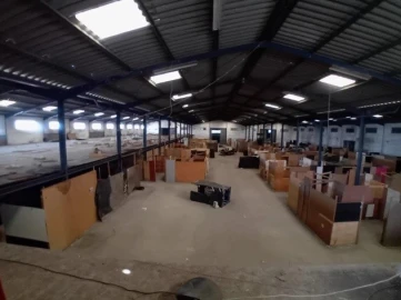 Armazém para Venda em Queluz e Belas