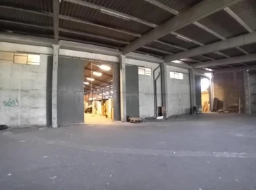 Armazém para Venda em Queluz e Belas