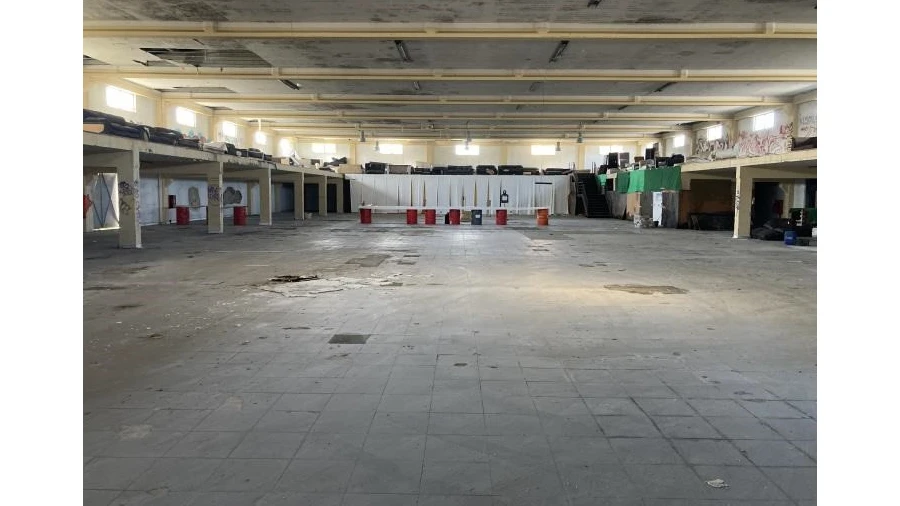 Armazém para Venda em Queluz e Belas