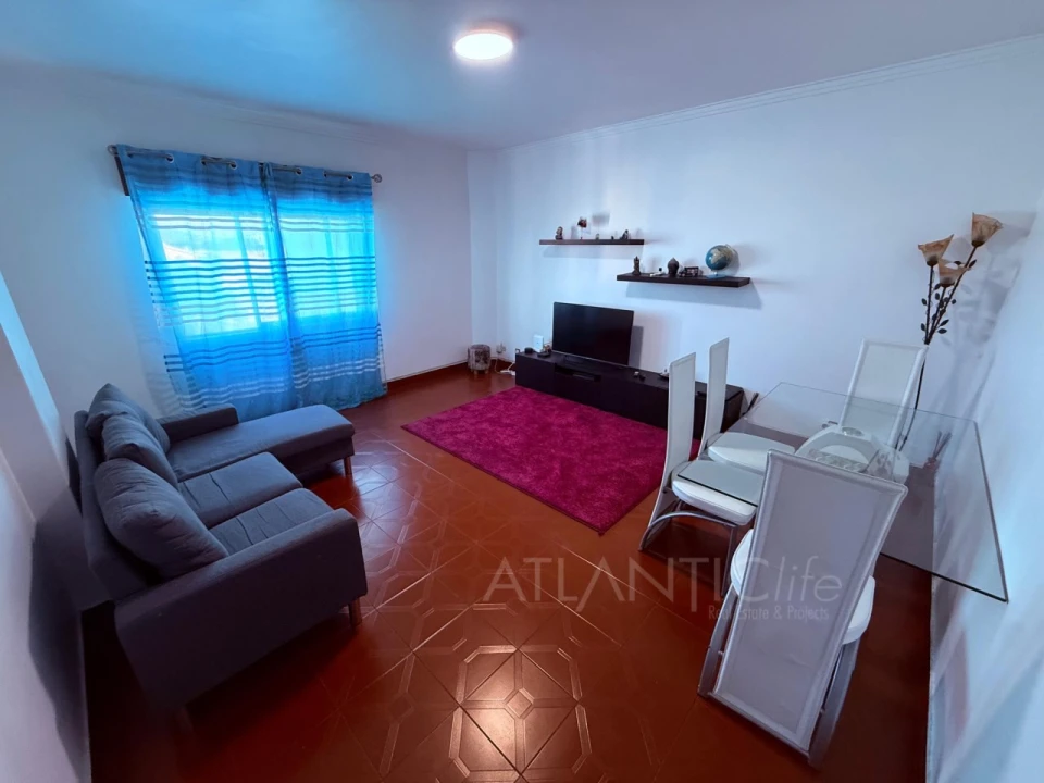 Apartamento T2 para Venda em Agualva e Mira-Sintra Foto 1