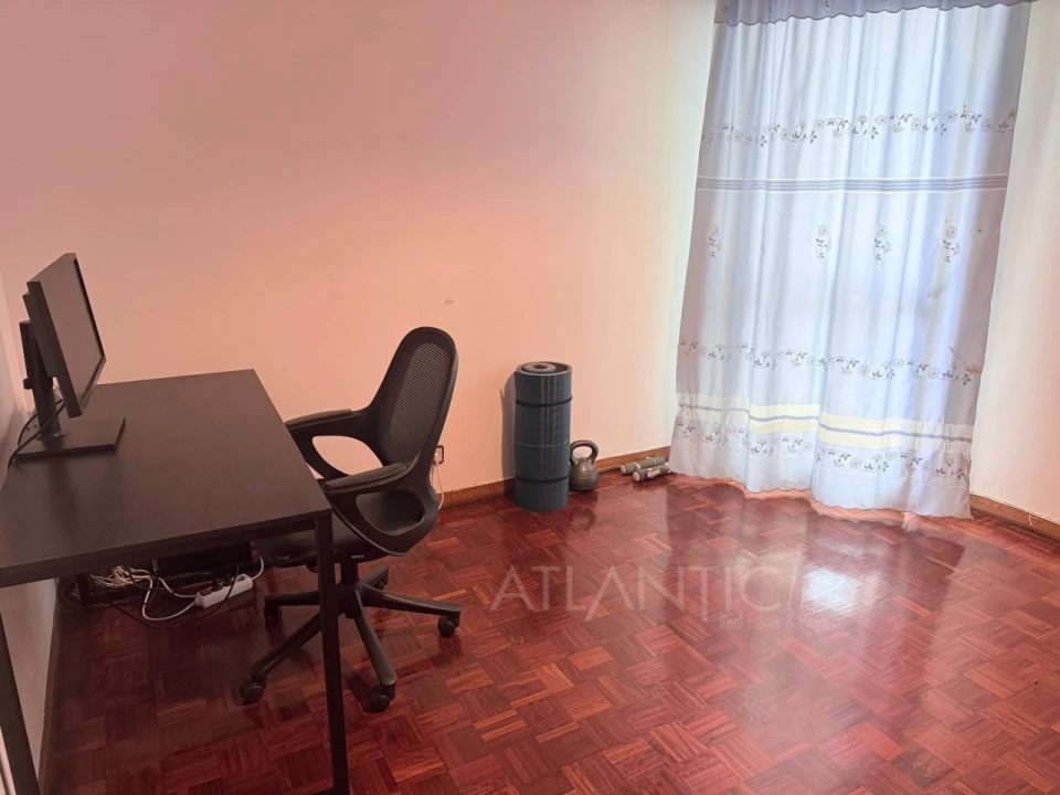 Apartamento T2 para Venda em Agualva e Mira-Sintra Foto 11