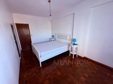 Apartamento T2 para Venda em Agualva e Mira-Sintra
