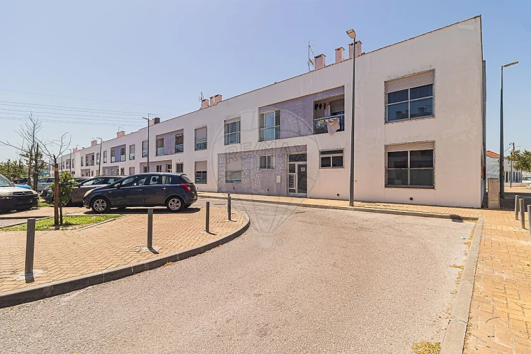 Apartamento T2 para Venda em Alhos Vedros Foto 32