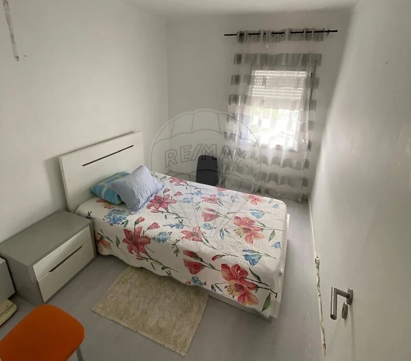 Apartamento T4 para Venda em Agualva e Mira-Sintra Foto 7