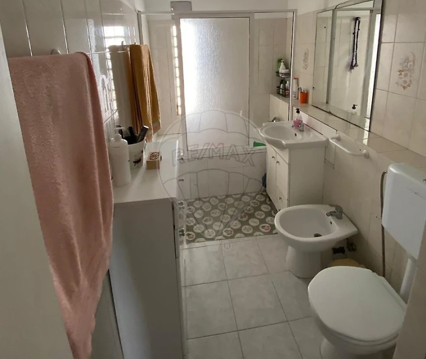 Apartamento T4 para Venda em Agualva e Mira-Sintra Foto 9