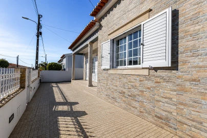 Moradia T3 para Venda em Fazendas de Almeirim