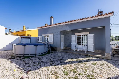 Moradia T3 para Venda em Fazendas de Almeirim