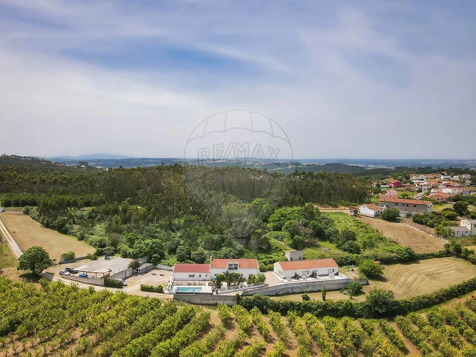 Moradia T4 para Venda em Caldas da Rainha - Santo Onofre e Serra do Bouro Foto 22
