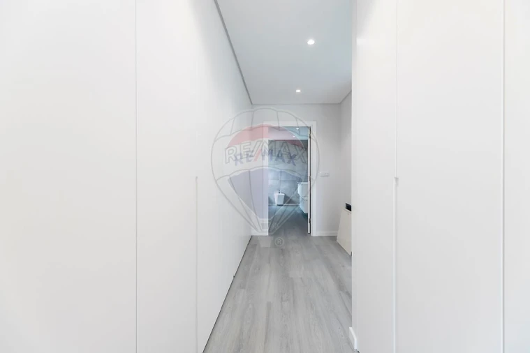 Moradia T4 para Venda em São Pedro da Cadeira Foto 23