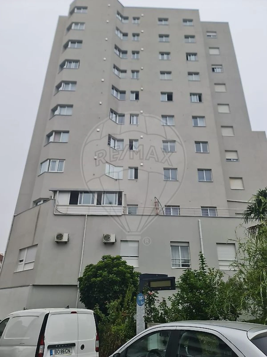 Apartamento T2 para Venda em São João da Madeira Foto 11
