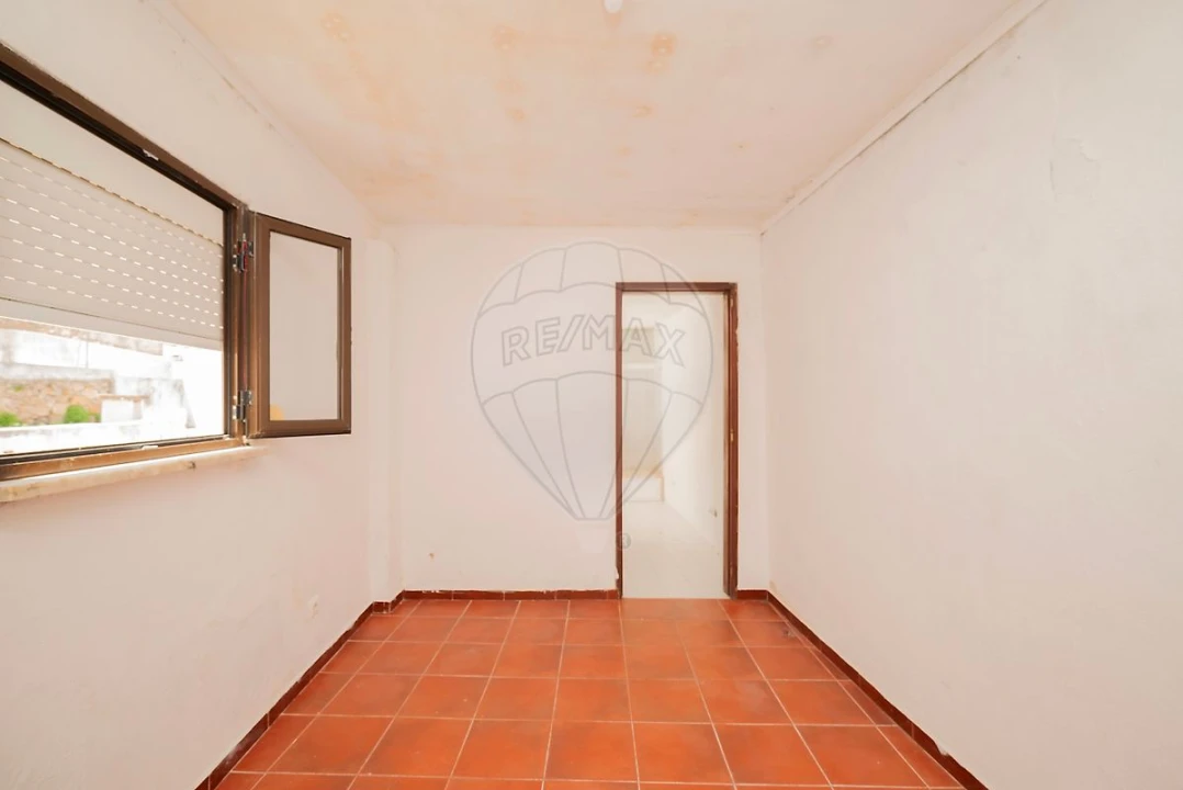 Moradia T8 para Venda em Colares Foto 22