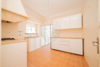 Moradia T8 para Venda em Colares