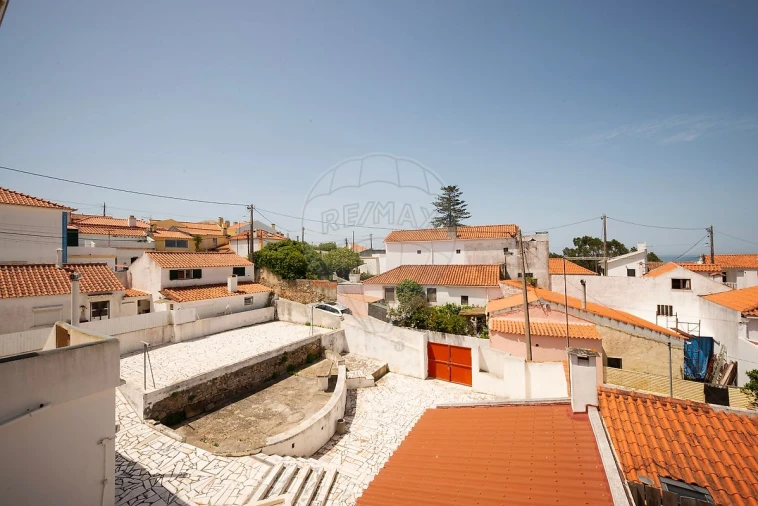 Moradia T8 para Venda em Colares Foto 16