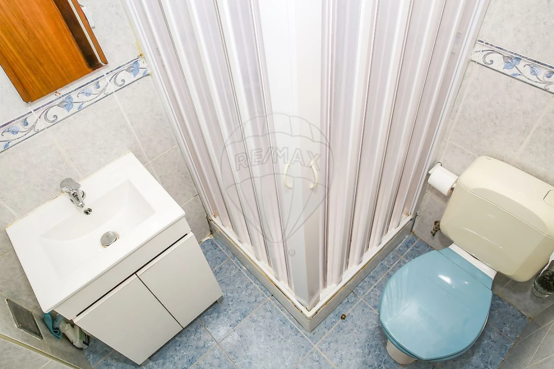 Apartamento T2 para Venda em Vila Franca de Xira Foto 5