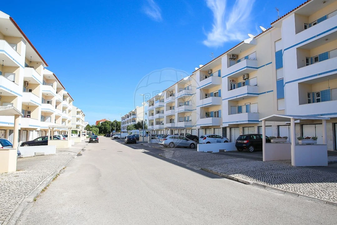 Apartamento T3 para Venda em Azambuja Foto 5