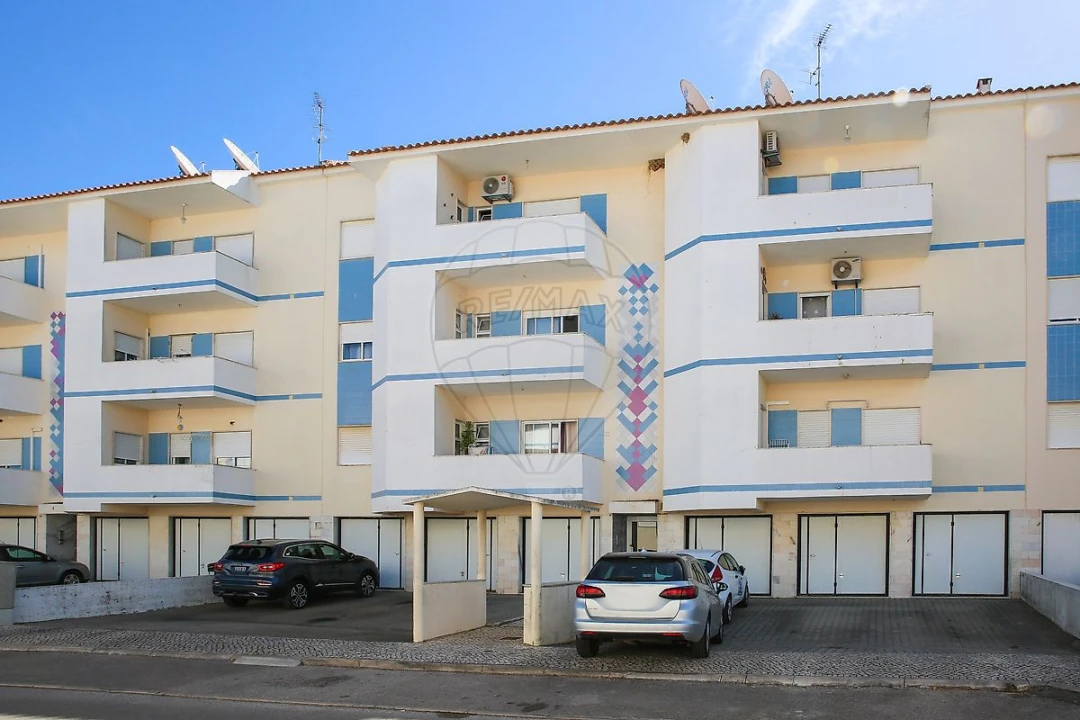 Apartamento T3 para Venda em Azambuja Foto 2