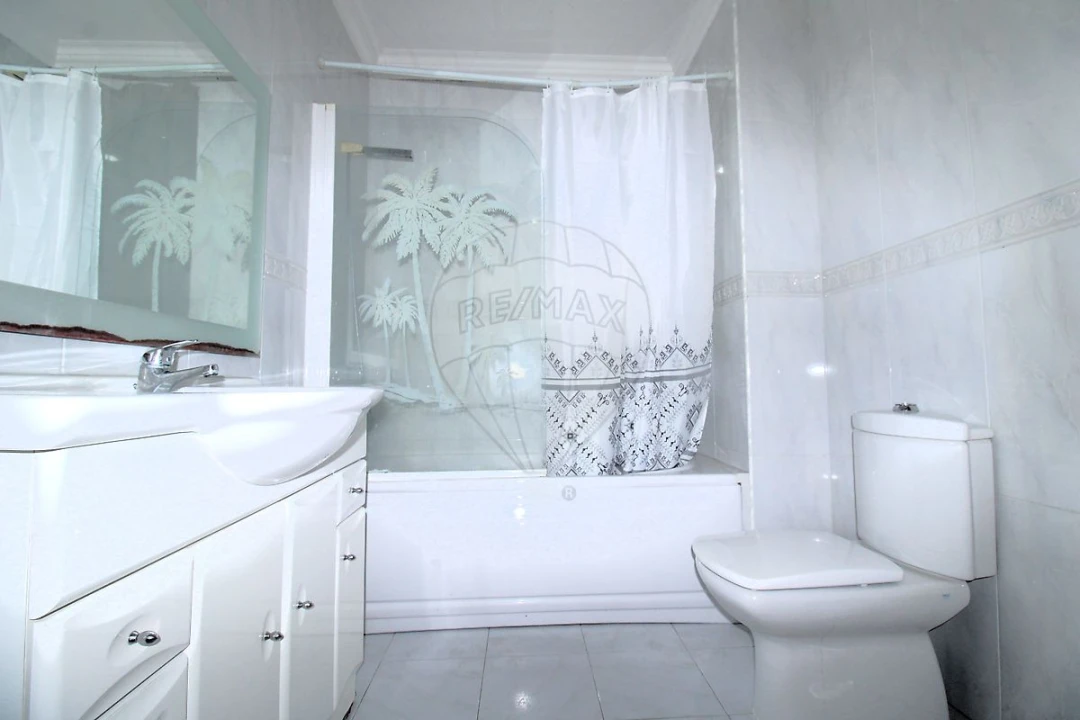 Apartamento T3 para Arrendamento em Carregado e Cadafais Foto 19