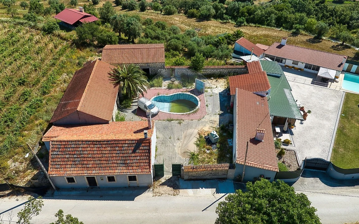 Quinta T2 para Venda em Achete, Azoia de Baixo e Póvoa de Santarém Foto 13