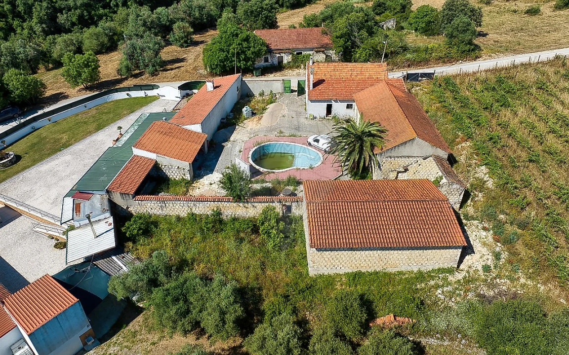 Quinta T2 para Venda em Achete, Azoia de Baixo e Póvoa de Santarém Foto 8