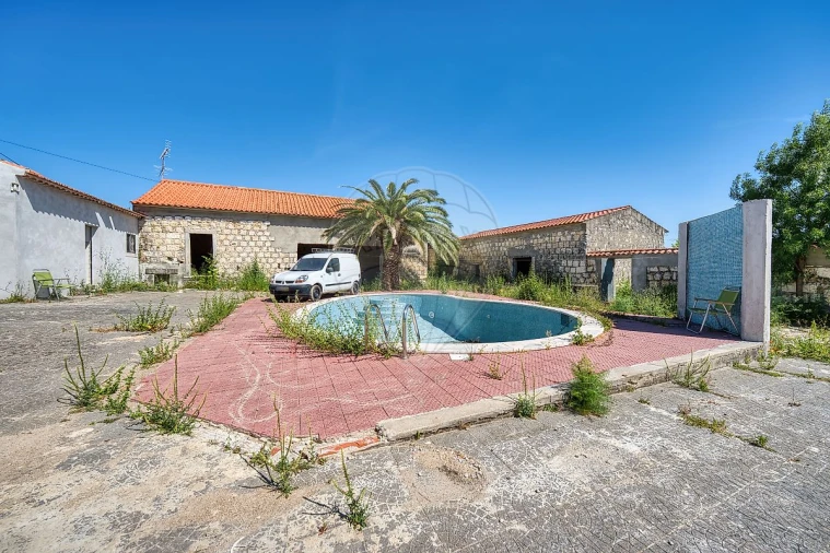 Quinta T2 para Venda em Achete, Azoia de Baixo e Póvoa de Santarém Foto 36