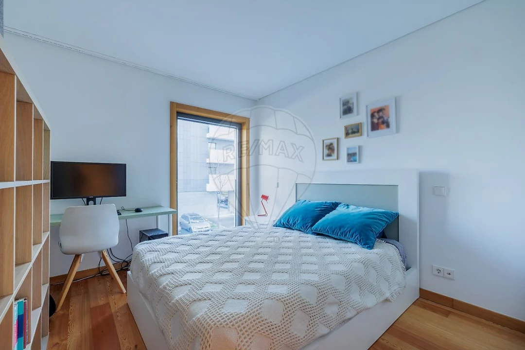Apartamento T2 para Venda em Ramalde Foto 3
