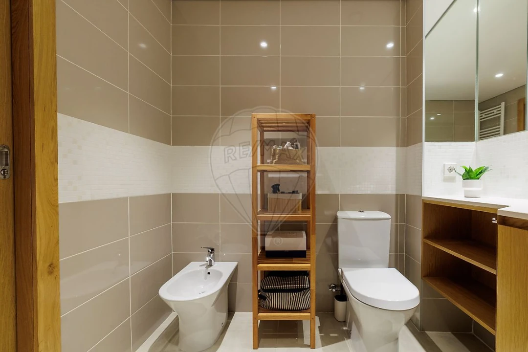 Apartamento T2 para Venda em Ramalde Foto 9