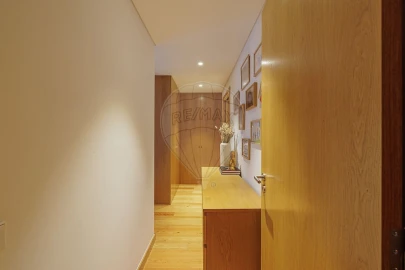 Apartamento T2 para Venda em Ramalde