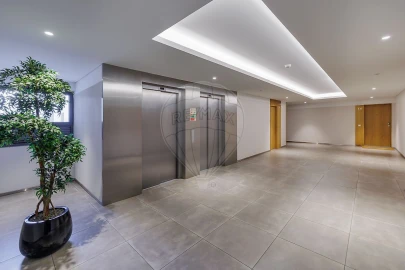 Apartamento T2 para Venda em Ramalde