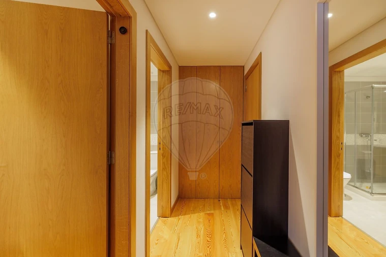 Apartamento T2 para Venda em Ramalde Foto 5