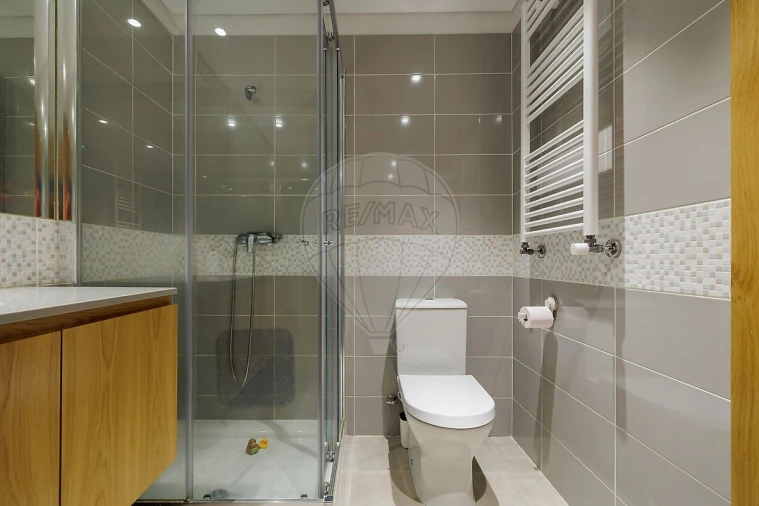 Apartamento T2 para Venda em Ramalde Foto 23