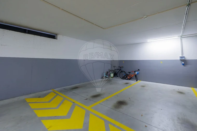 Apartamento T2 para Venda em Ramalde Foto 19