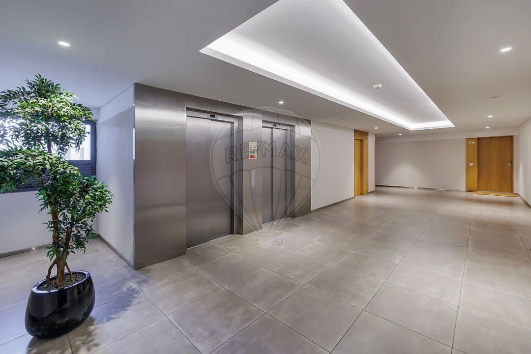 Apartamento T2 para Venda em Ramalde Foto 34