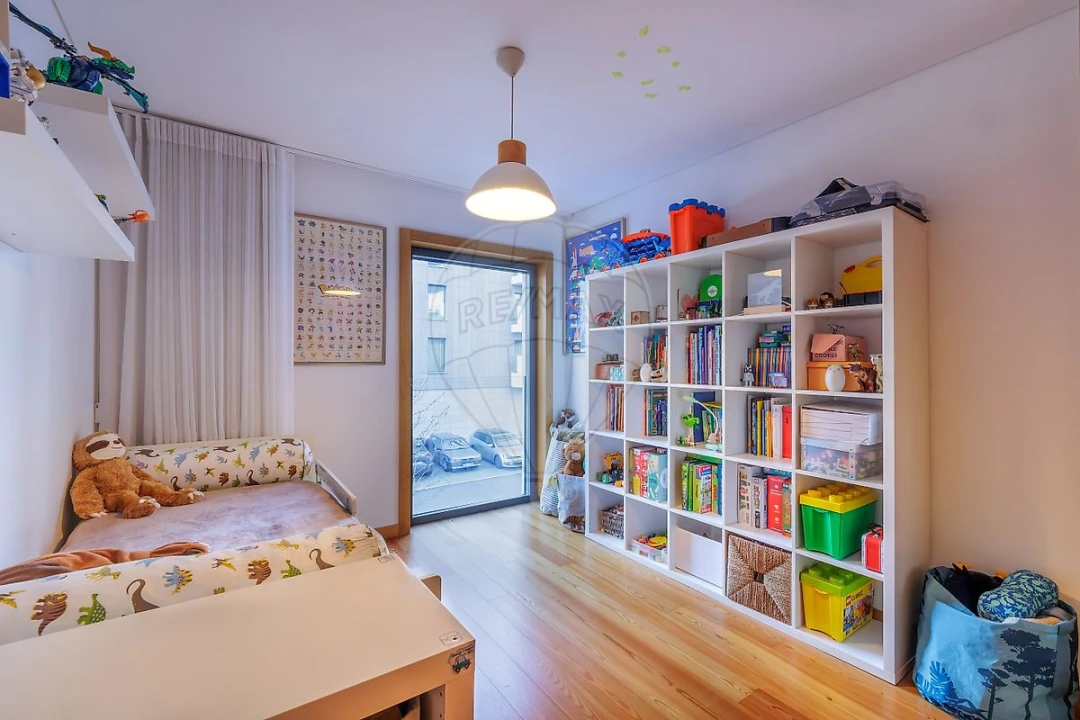 Apartamento T2 para Venda em Ramalde Foto 6
