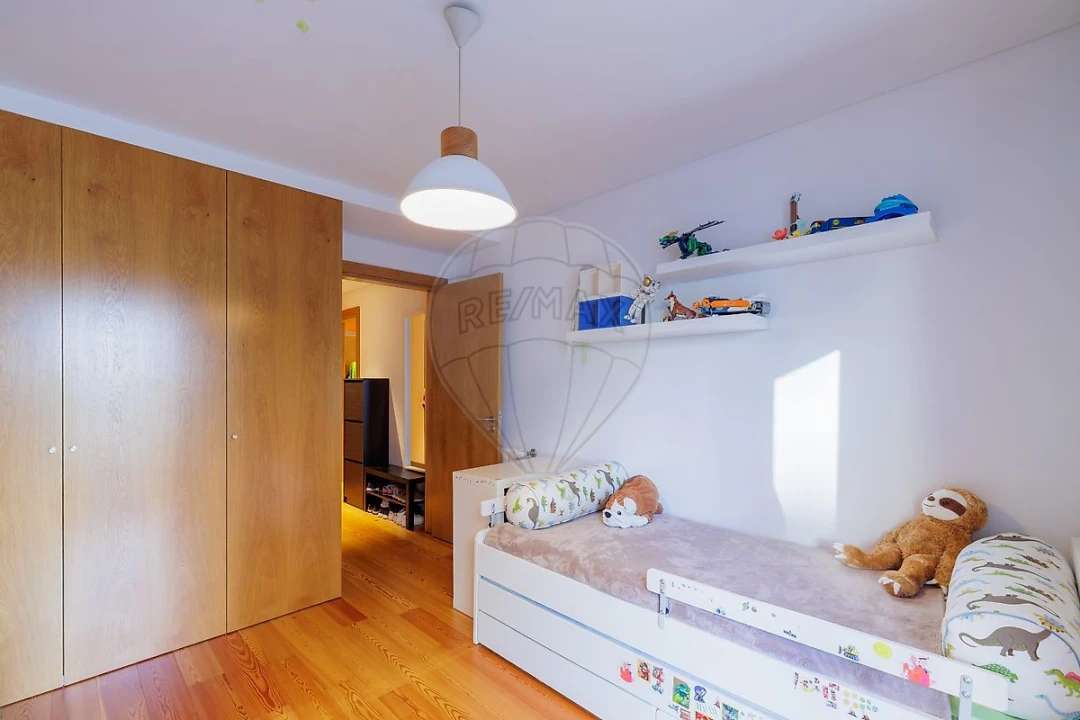 Apartamento T2 para Venda em Ramalde Foto 8