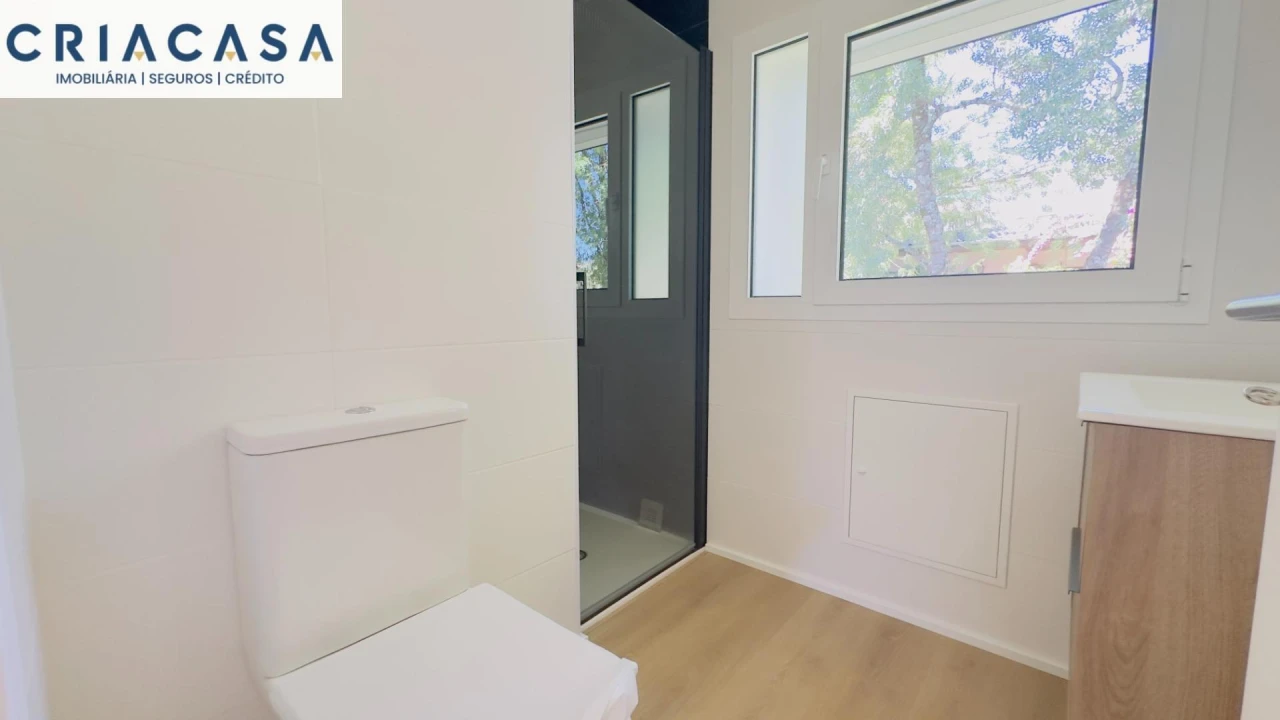 Apartamento T4 para Venda em Rio de Loba Foto 29