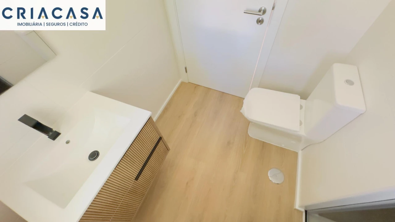 Apartamento T4 para Venda em Rio de Loba Foto 31