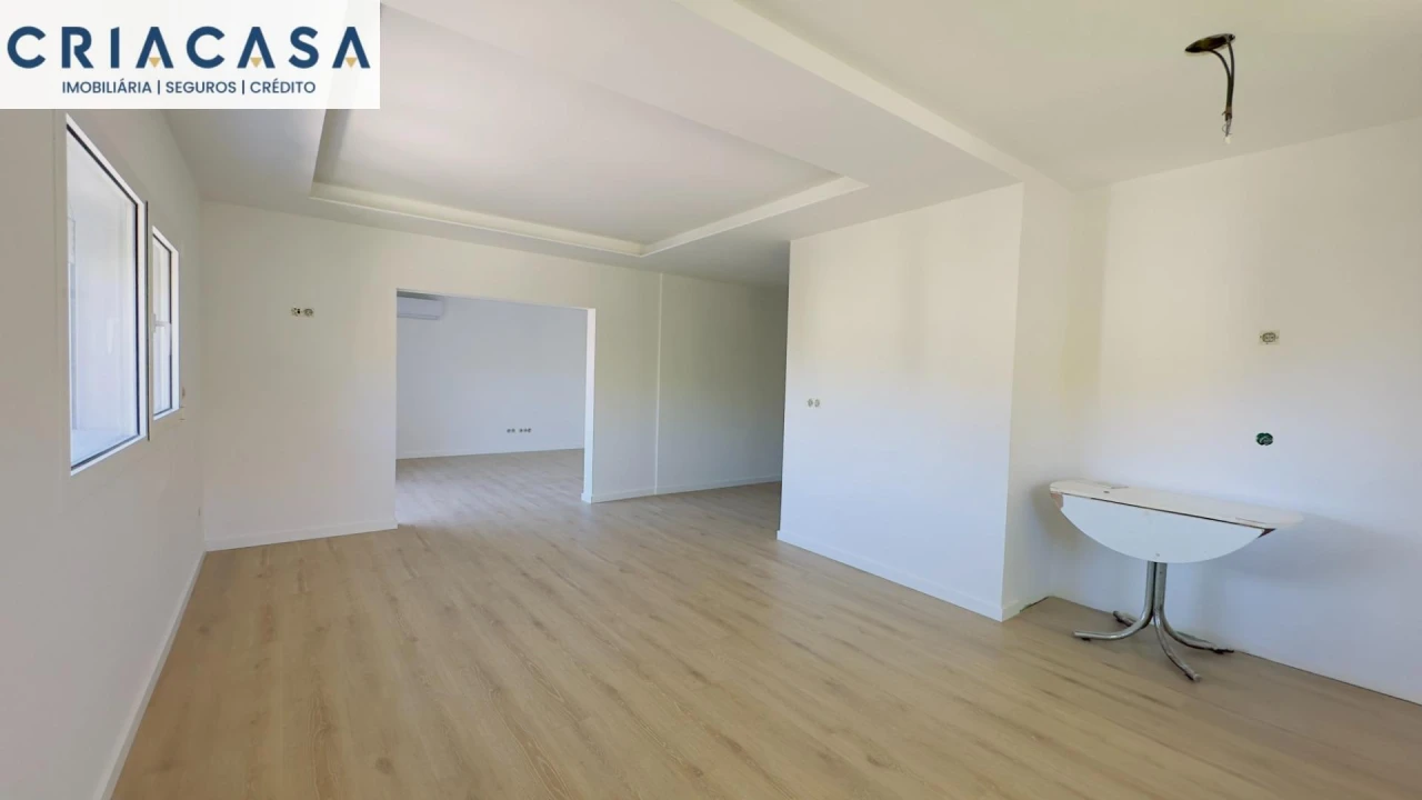 Apartamento T4 para Venda em Rio de Loba Foto 6