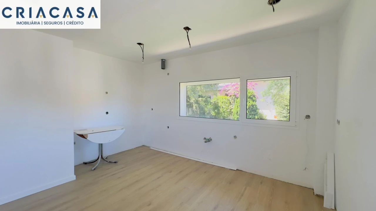 Apartamento T4 para Venda em Rio de Loba Foto 7