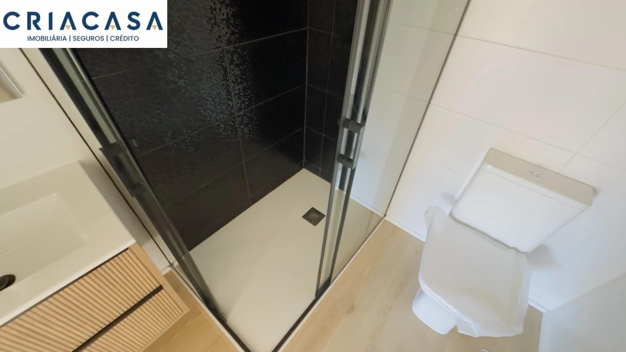 Apartamento T4 para Venda em Rio de Loba Foto 19
